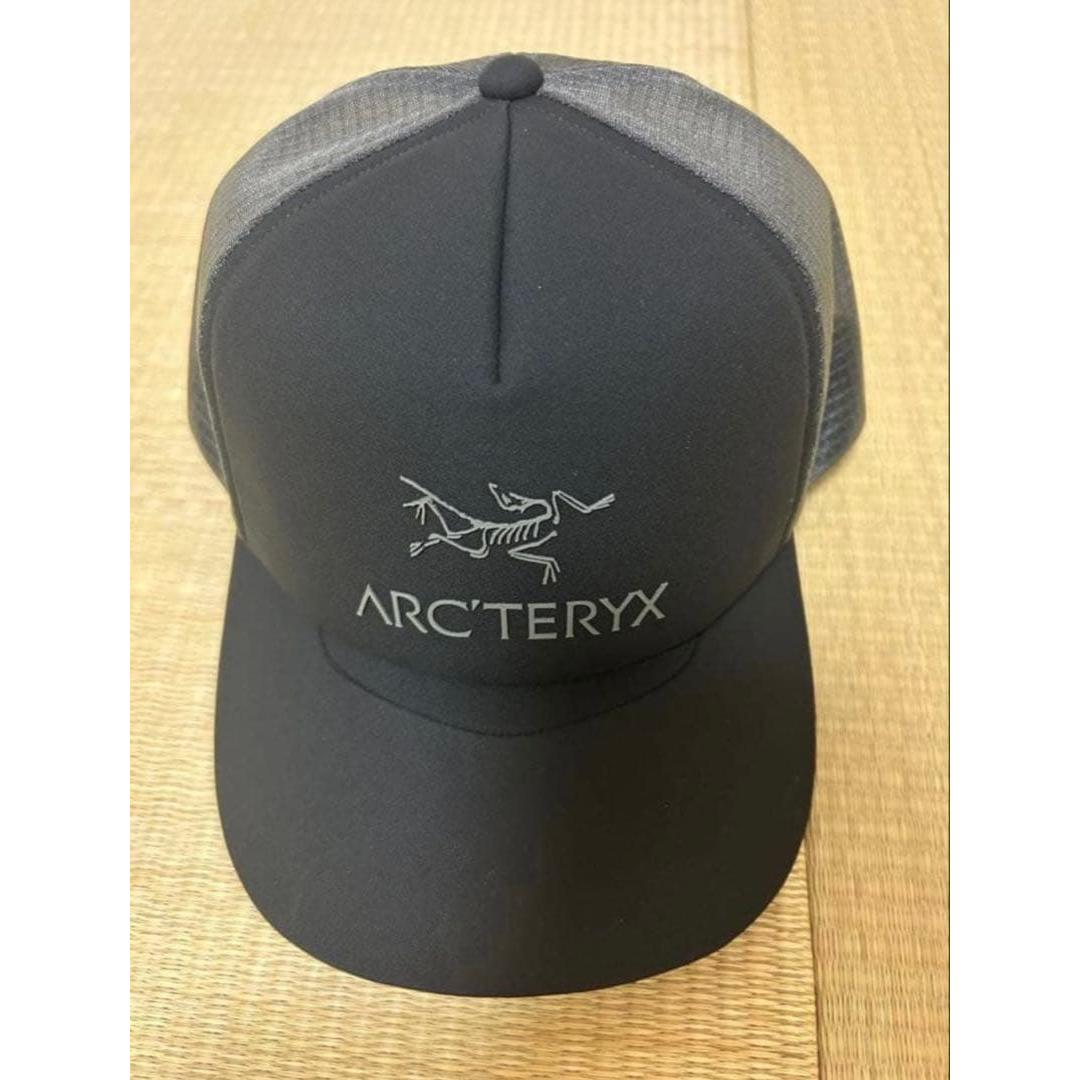 Used ARC TERYX Black Trucker Hat