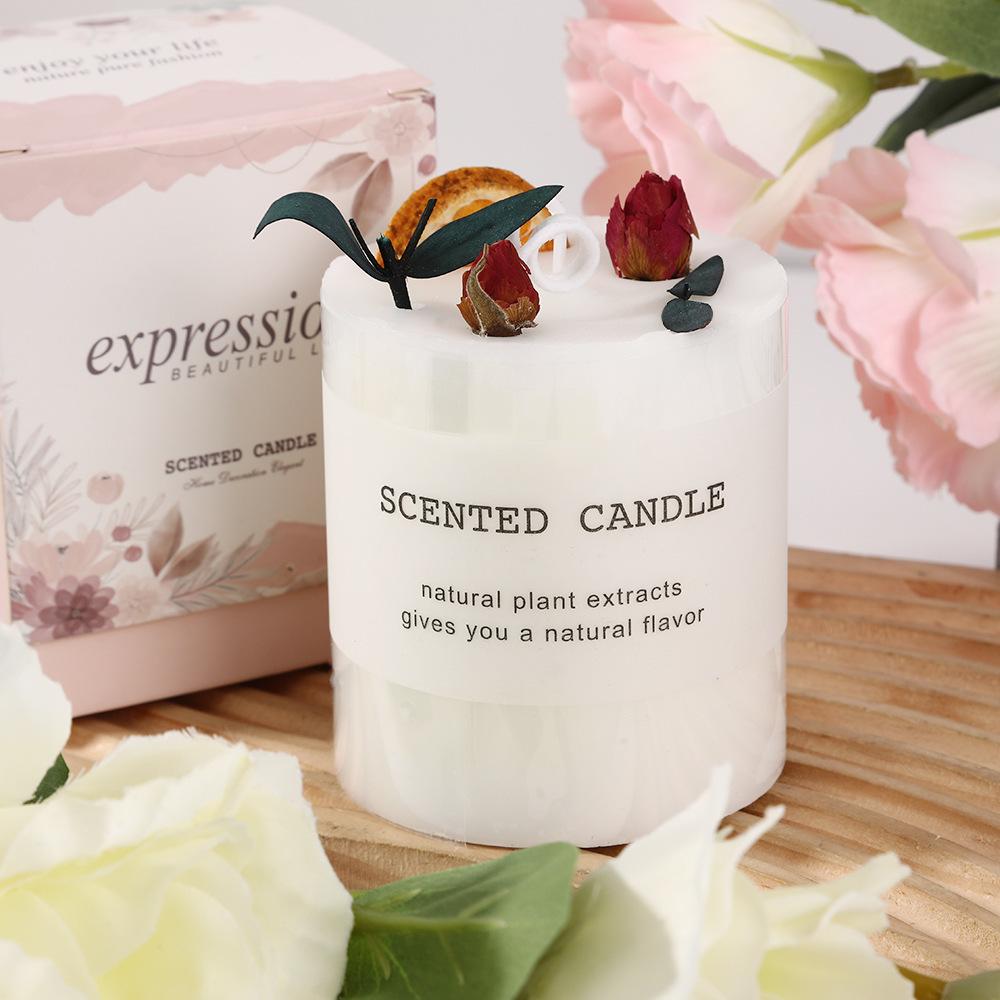 

Handmade Creative Dried Flower Scented Candles for Home Use Without Romantic Fragrance Gift Pillar Wax Ornaments 7 * 7.5 No Man s Land Rose