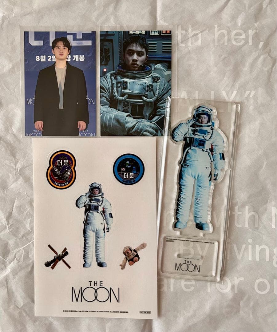 

[USED] D.O. Kyungsoo EXO Acrylic Stand The Moon