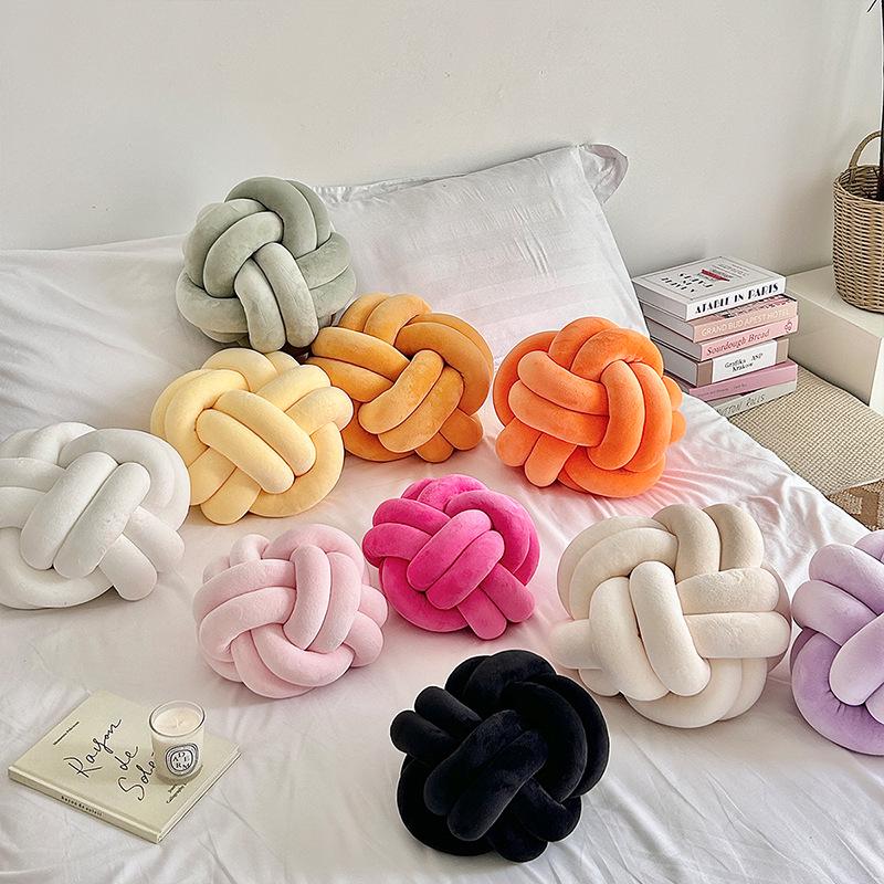Handwoven European Minimalist Knot Ball Throw Pillow - Sofa & Bay Window Cushion