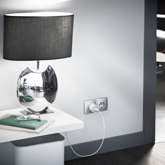 Somfy 1870998 - pack tahoma switch + 1 prise connectée io - commande intelligente compatible io, rts, zigbee 3.0, multiprotocole &amp;