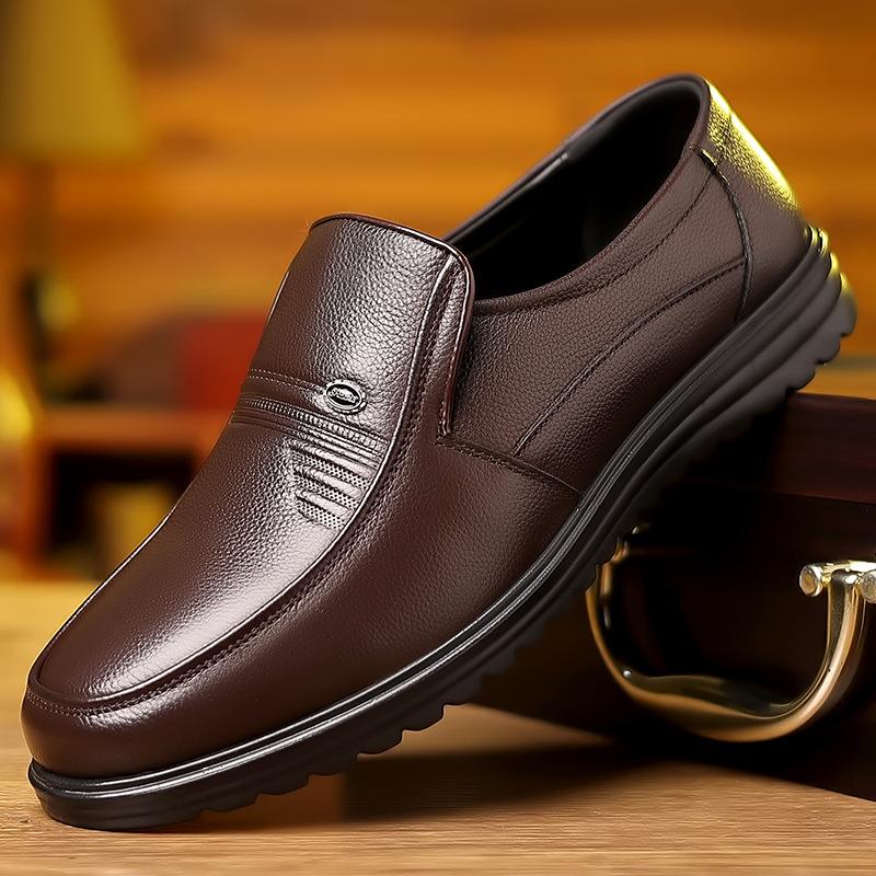 Casual Leather Shoes Men's 2025 New Business Dress Genuine Leather Men's Single Shoes Middle-aged and Elderly Father Shoes Velvet Cotton Shoes