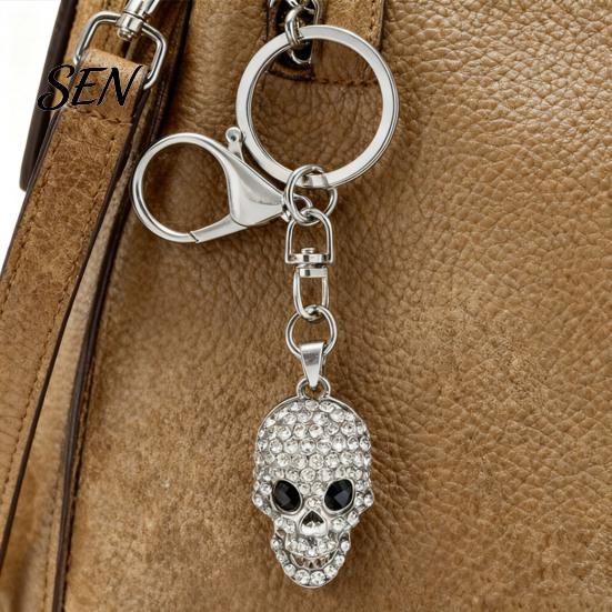 Halloween Skull Keychain Bling Rhinestone Keychain, Gothic Zinc Alloy Key Ring Keyring Pendant, Handbags Backpacks Purse Charm Accessory Heavy