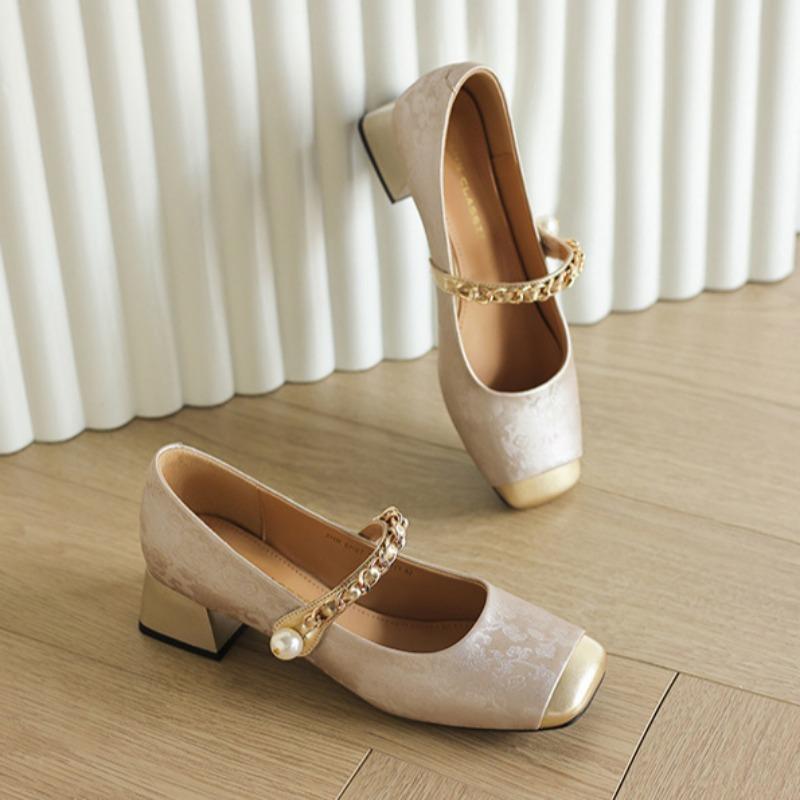 Chinese Embossed Retro Women's Shoes Shallow Mouth Thick Heel Mary Jane Shoes Temperament Gentle Single Shoes