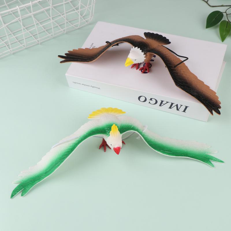 1 Piece Solid Static Figure Animal Bird Ornament Realistic Flying Eagle Model Figurine Interactive Desktop Decoration