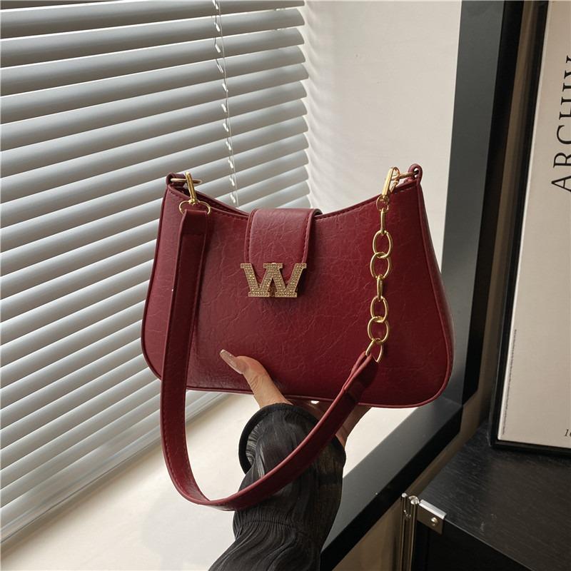 

New spring niche design crescent bag fashion trend casual texture women s simple shoulder bag красный
