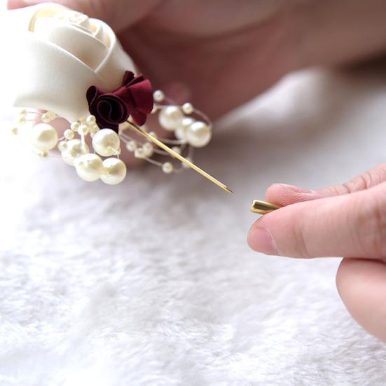 Umělá květina list Boutonniere živůtek svatební obřad nevěsta ženich brož