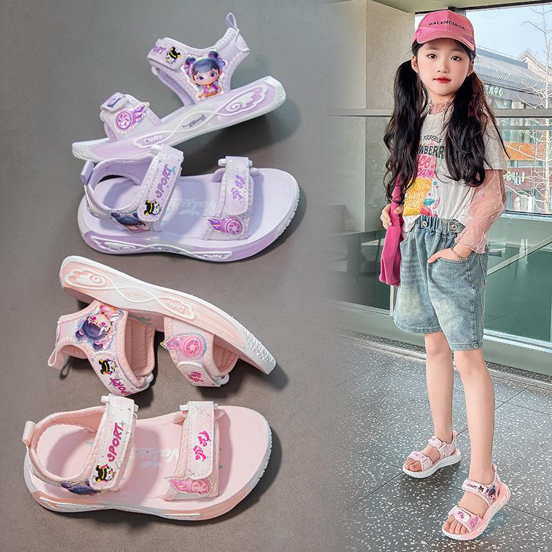 Girls cartoon sandals summer 2025 new girls foreign princess shoes children's shoes soft-soled sports beach shoes