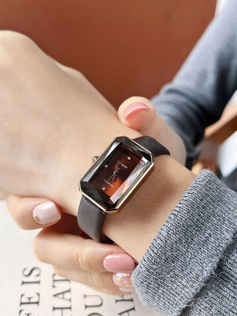 Luxury Diamond Inlaid Elegant Cut Women Watch Rectangular Simple Design Quartz Movement Ladies Leather Band Classic Wristwatch