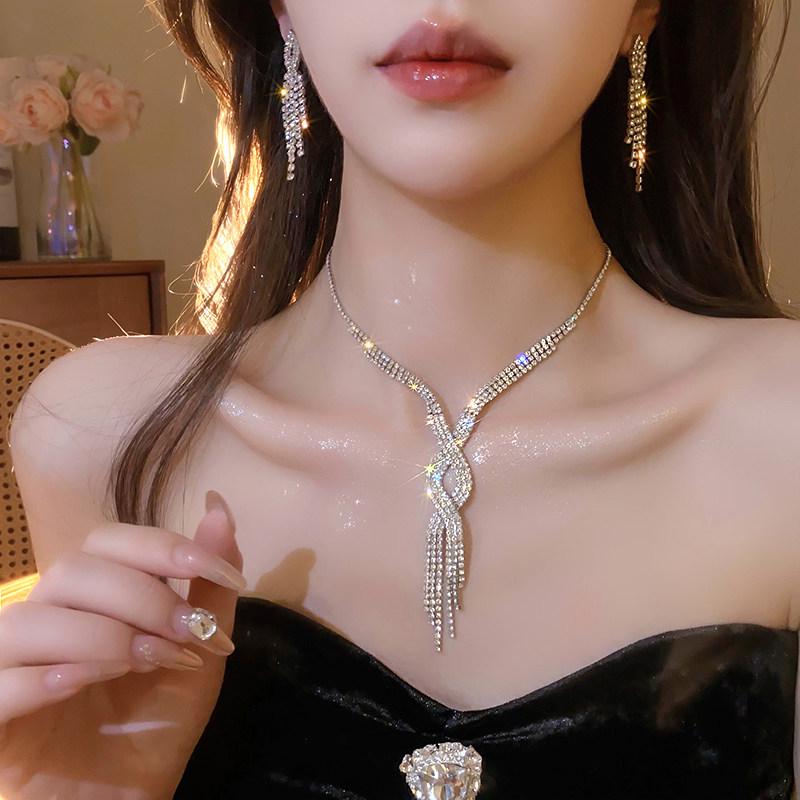 European & American Geometric Rhinestone Tassel Earring & Necklace Set - Luxury Personalized Collarbone Chain Accessory