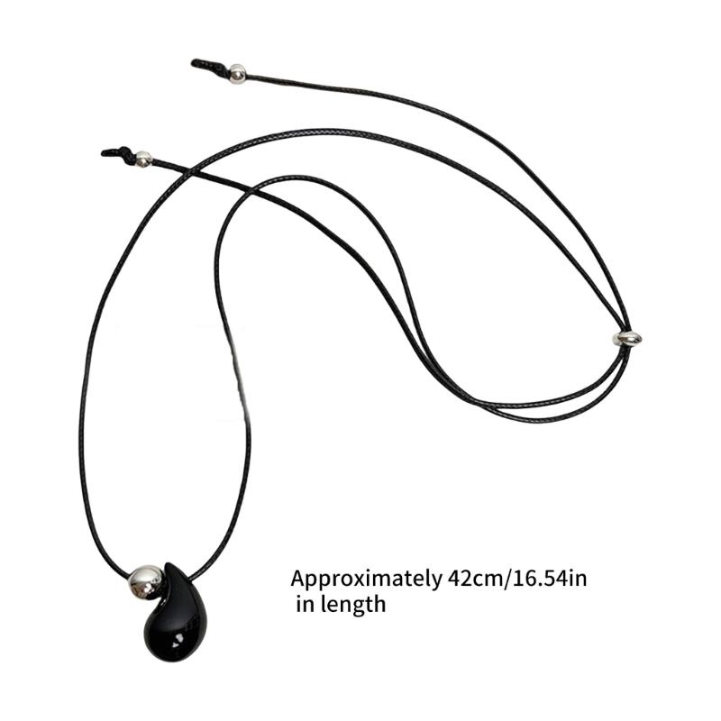 Fashionable Teardrop Necklace Craft from Sturdy Alloy Accessory for Everyday Wear and Special Occasions Daily Use