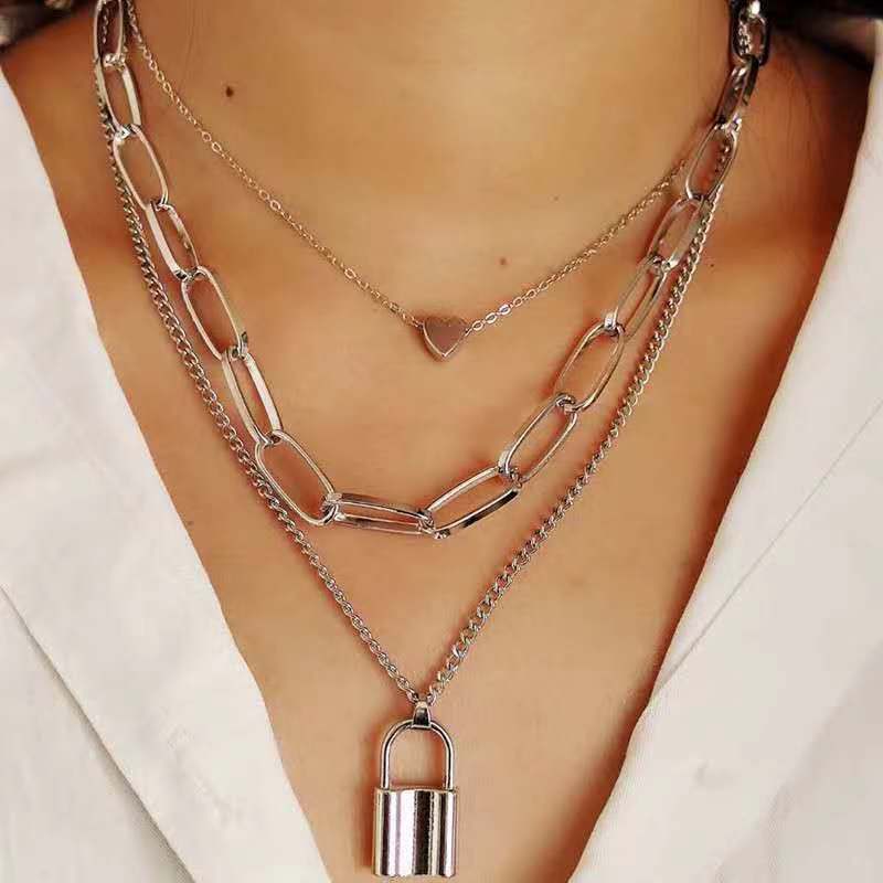 Creative Retro Multi-layer Peach Heart Necklace Fashionable Geometric Lock Pendant Necklace Women