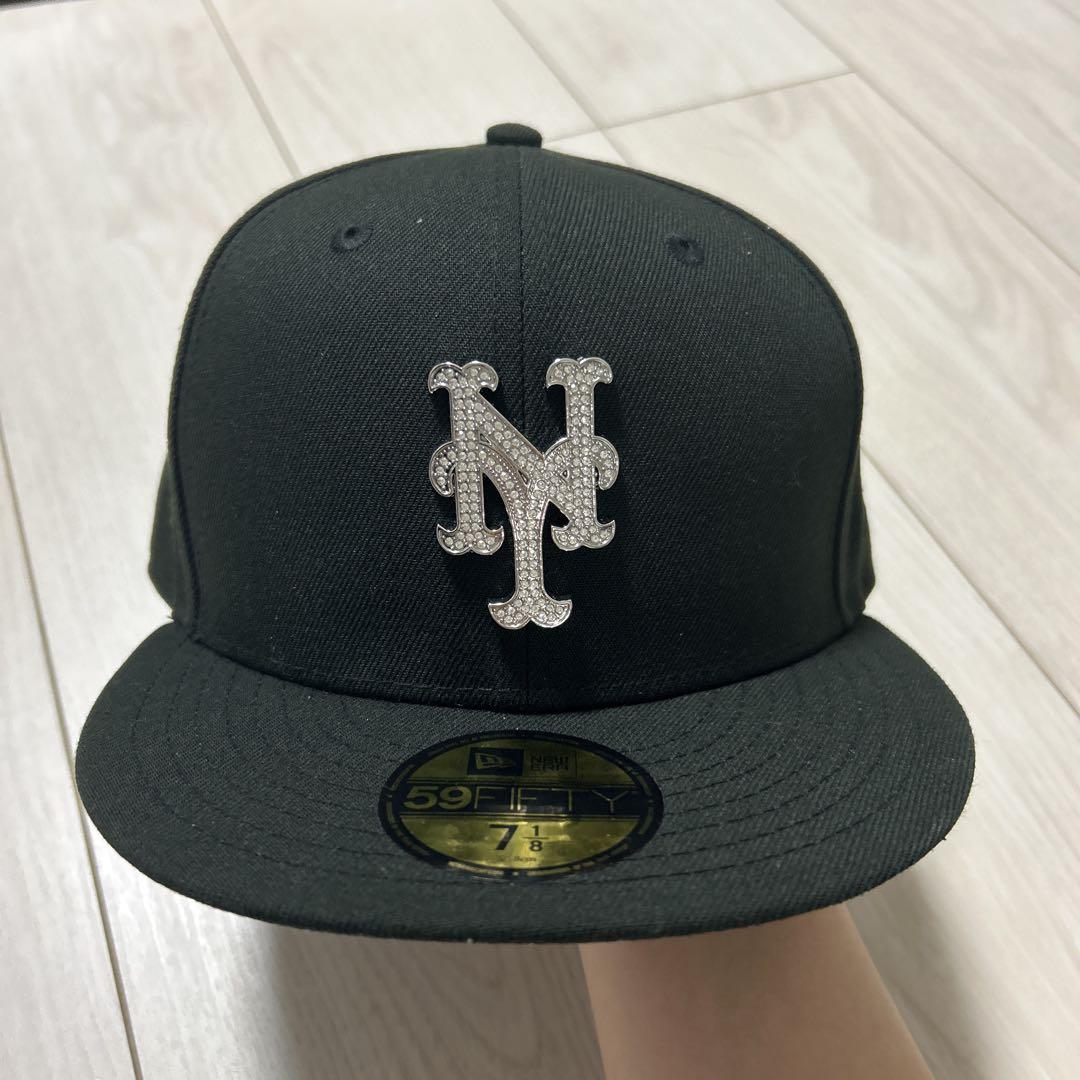 

[USED] NEW ERA NEW YORK METS RHINESTONE BADGE
