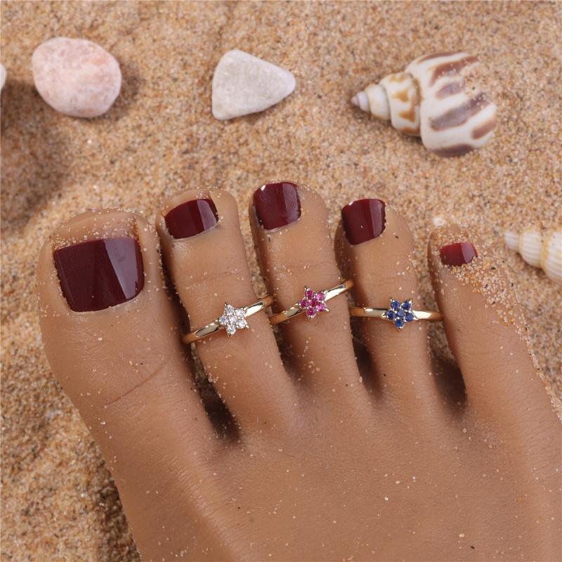 18K Gold-Plated Zirconia Six-Pointed Star Foot Ring for Women Fashion Waterproof Beach Vacation Adjustable Foot Ring Jewelry