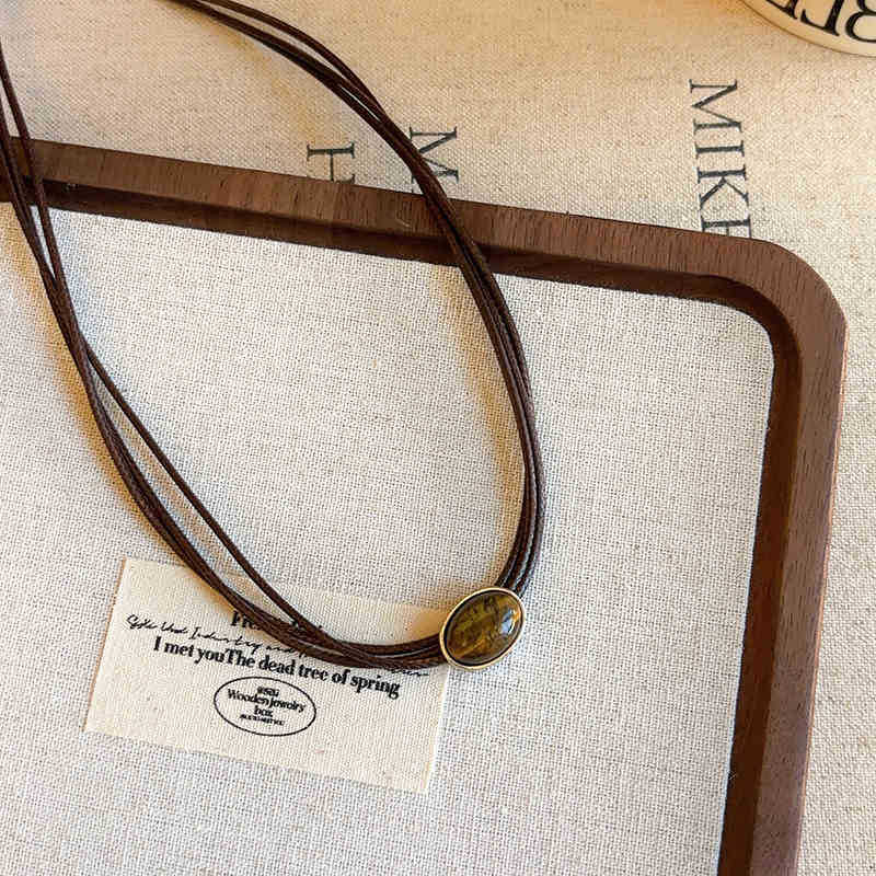 Vintage Leather Tiger's Eye Necklace - Women's Chinese Style Layered Necklace, Versatile Elegant Choker