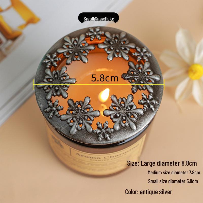 Aroma Candle: Heat-Gathering Alloy Lid for Even Burning with Snuffer