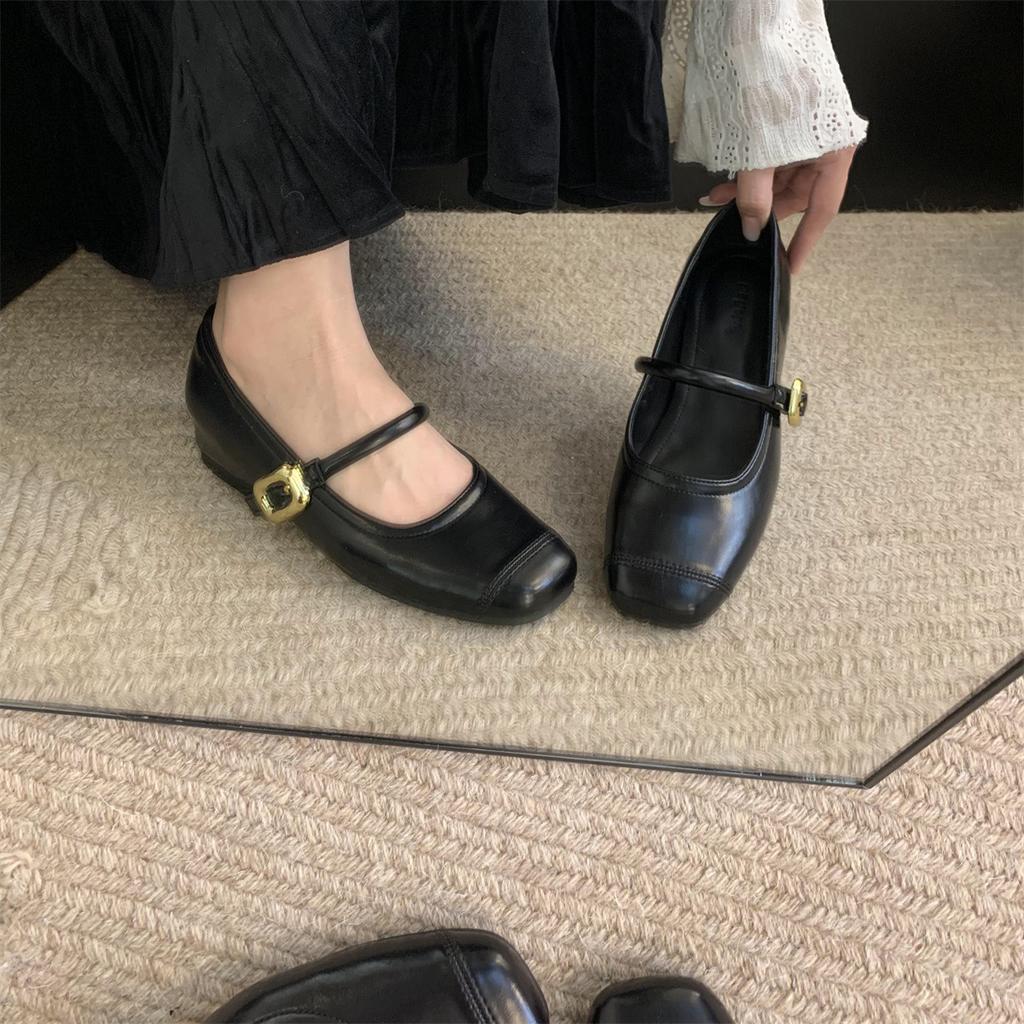 Small inner height increase silver Mary Jane shoes women's spring 2025 new French round head light mouth single shoes