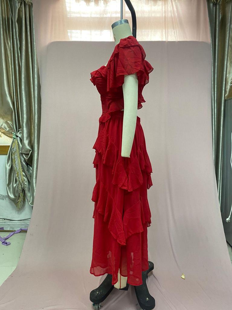 Vestido de Fiesta Europeo y Americano de Encaje con Espalda Descubierta y Volantes 2025