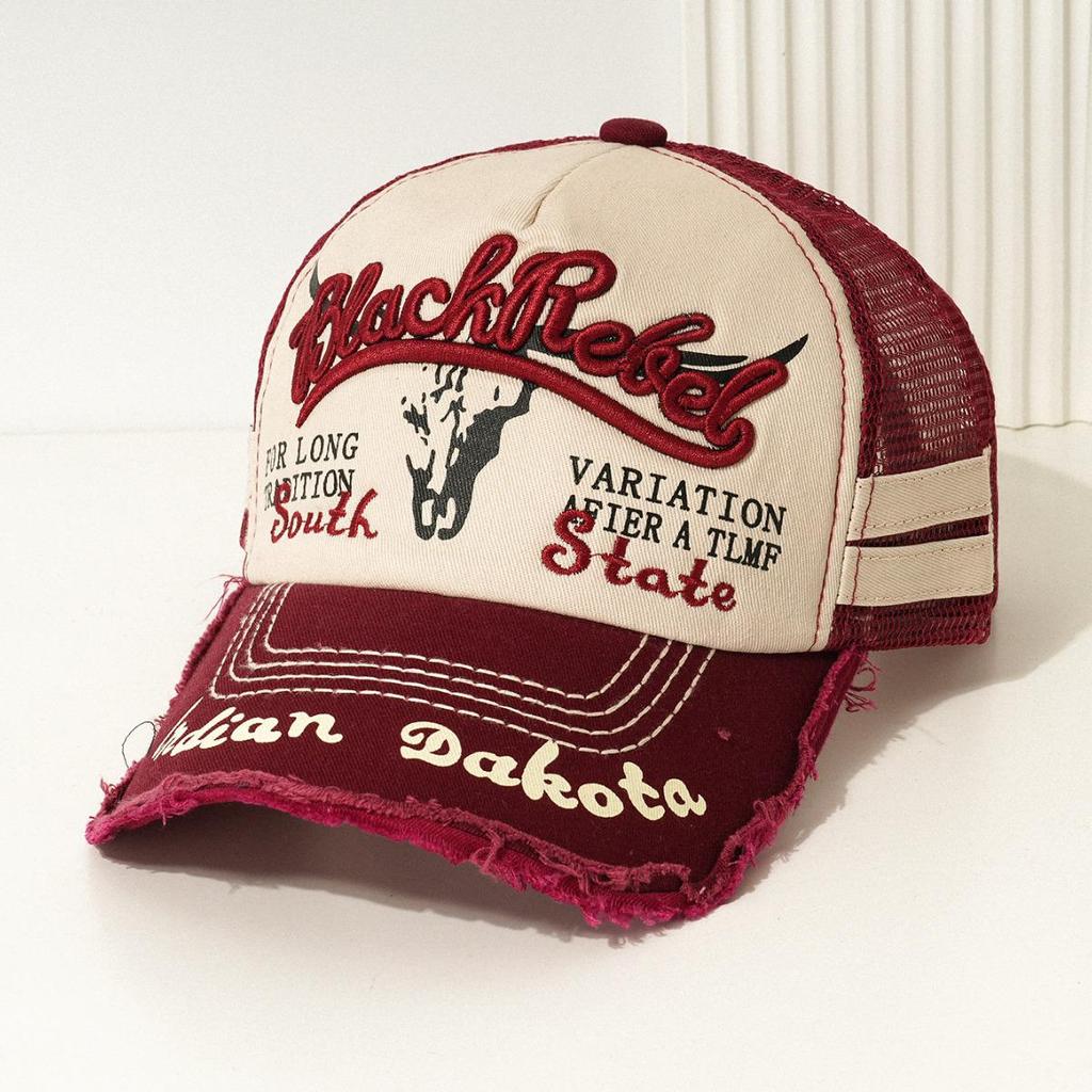 Unisex Bull Head Embroidered Mesh Baseball Cap