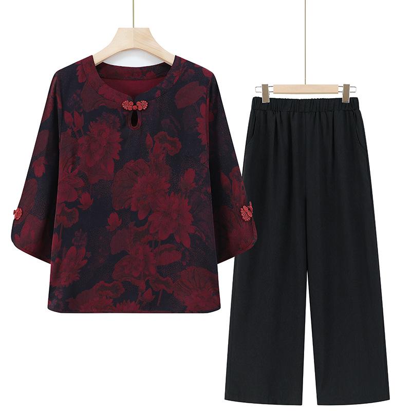 

Летний костюм в западном стиле для пожилых людей: Комплект из двух предметов с рубашкой с рукавом три четверти для женщин 60-70 лет. XL красный