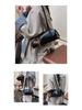 Elegant Women's Large Capacity Underarm Baguette Bag - New Fashionable Shoulder and Handheld Commuter Style