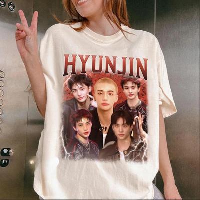 2026 Hyunjin Stray Kids Printed T-shirt Men Women's Retro Trendy Style Top Spring_Summer Cotton Unisex Short Sleeve T-shirt