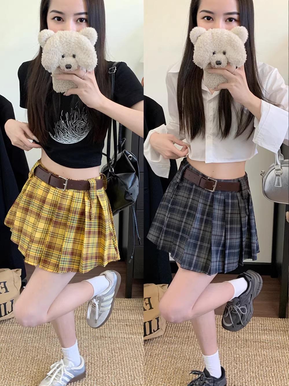 

Plus Size Retro Plaid Pleated A-Line Mini Skirt - College Style Hot Girl Fashion 2XL