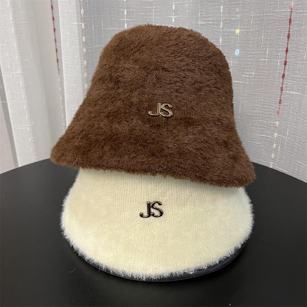 

Hat female autumn and winter JS mink bucket hat temperament versatile bucket hat warm face small ear protector basin hat tide adult (55-58cm) кавовий