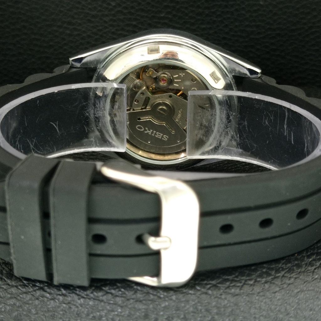 VINTAGE SEIKO 5 AUTOMATIC REFURBISHED JAPAN MENS YELLOW DIAL WATCH a443965-1