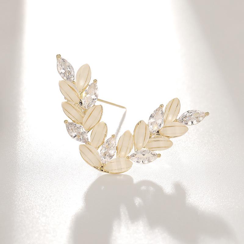 Bo Xin Yun Olive Leaf Zircon  Acrylic Brooch Pin