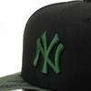 New Era 950 NEYYAN BLK WCAMO HLF Flat Visor NY Sizes Cap, MLB, Black/Holy Relief, S/M (Size 25J)