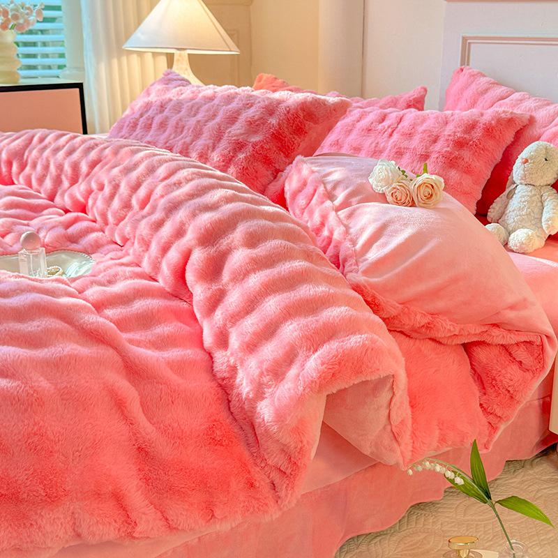 Premium Winter Rabbit Fur Plush Four-Piece Set: Thickened Coral Fleece & Milk Velvet Duvet Cover with Faux Fur Three-Piece Bed Sheet Set.