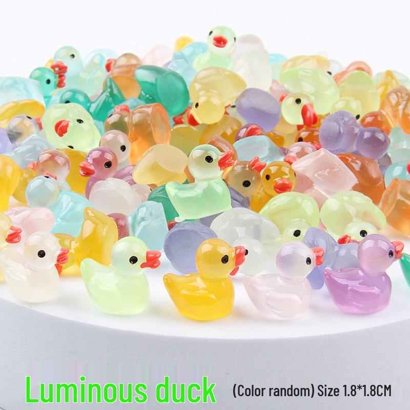Glowing Duck Ornaments - Creative Luminous Toys for Kids, Perfect for Festivals, Small Gifts, and Kindergarten Prizes