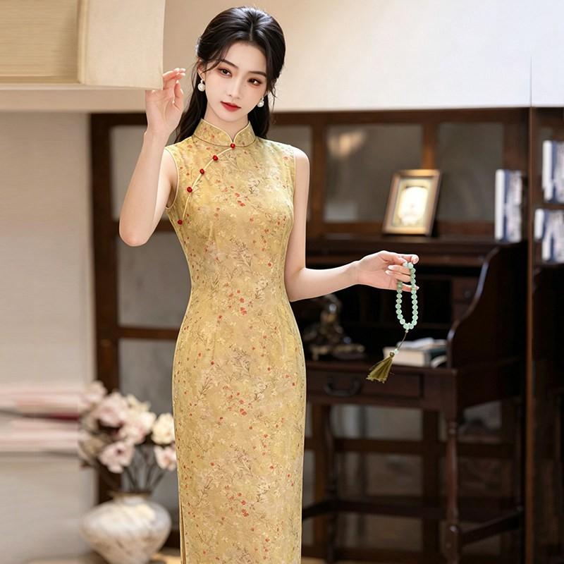 Yellow Sleeveless Modern Chinese-Inspired Long Cheongsam Dress 2026 Womens Elegant Retro Style Small