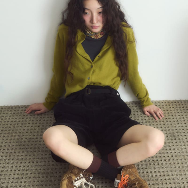 

i hate monday [IHM25FWS38] Двухцветные носки для губ черные FREE