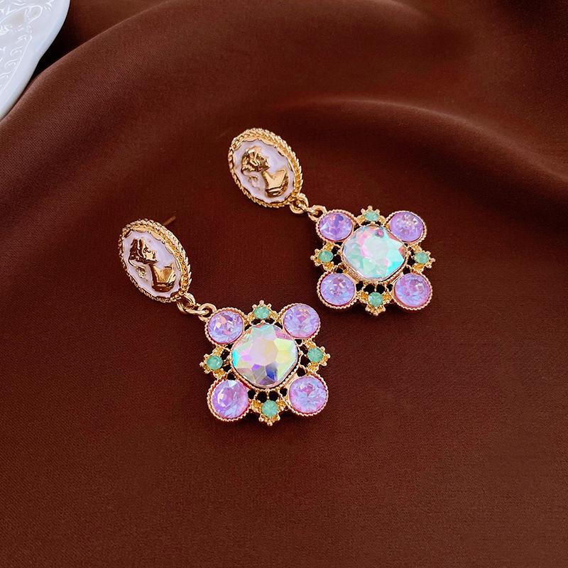 

Vintage Silver Flower Diamond Oval Earrings - Retro Luxury Studs for Women