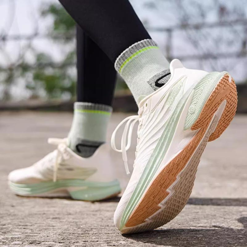 New Anta MACH Mach 4.0 Cushioning Wear Resistant Rebound Low Top Running Shoes Women's White Green 122415583-6