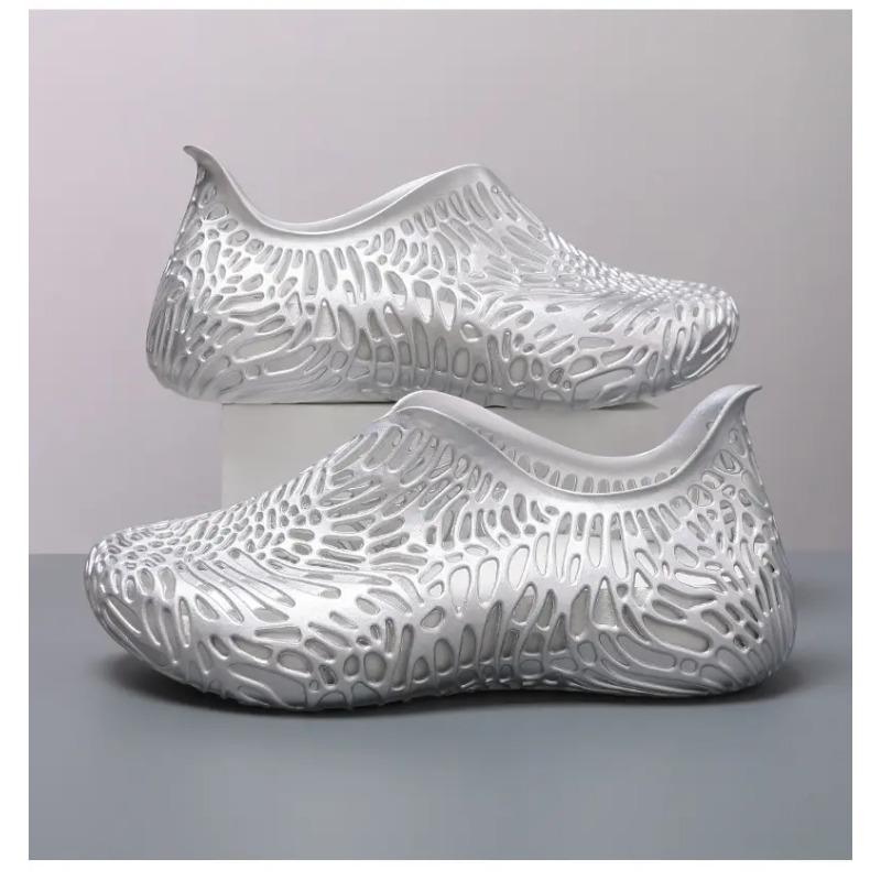 New 3D Hole Hole Shoes Full Wrap Couple Casual Sandals Outdoor Beach Shoes For Men Designer Lightweight Luxury Summer