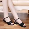 Frühling und Herbst Neue Luxus Damen Exquisite Sandalen Sommer Mode Atmungsaktive Hohlsandalen Vielseitige Lässige Damenschuhe