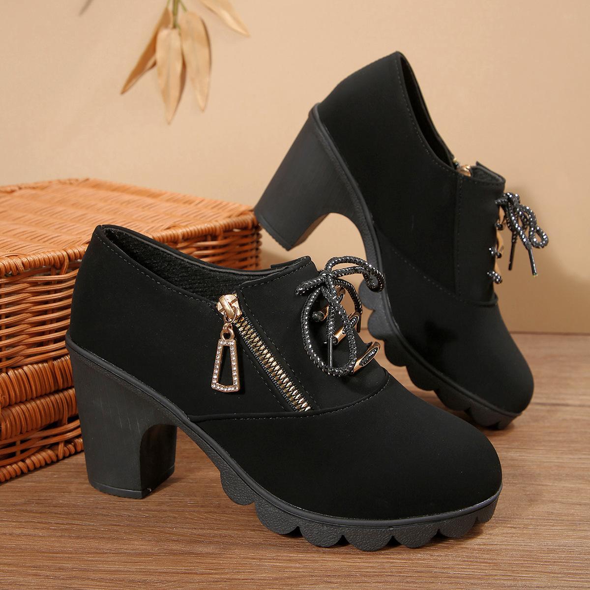 Large size new thick heel high heel solid color side zipper single shoes comfortable casual round head Martin boots 35 чёрный 2990₽
