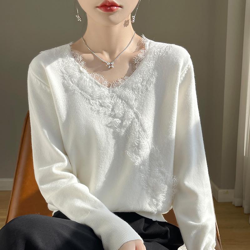 French Chic Lace Base V-Neck Velvet Sweater - Women's Long Sleeve Knitted Top