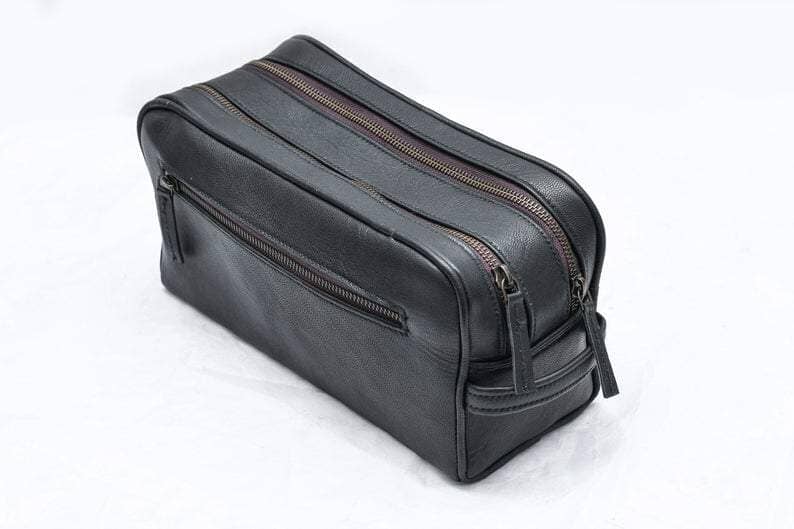 

MaheTri Twin Section Toiletry- Black Easy to Carry for Everyday Travel One Size чёрный