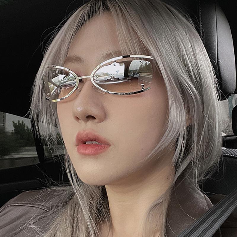 New Exquisite  Sunglasses Luxury Sexy Women Square Rimless Sun Glasses Clear Goggle Outdoor Style Fashion Lady Glasses