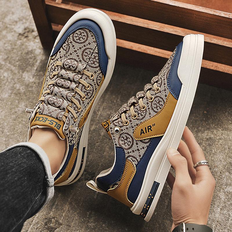 

Мужские туфли на одной педали весенне-осенние парусиновые кеды 2025 новые студенческие спортивные и повседневные трендовые универсальные нишевые тканевые туфли 44