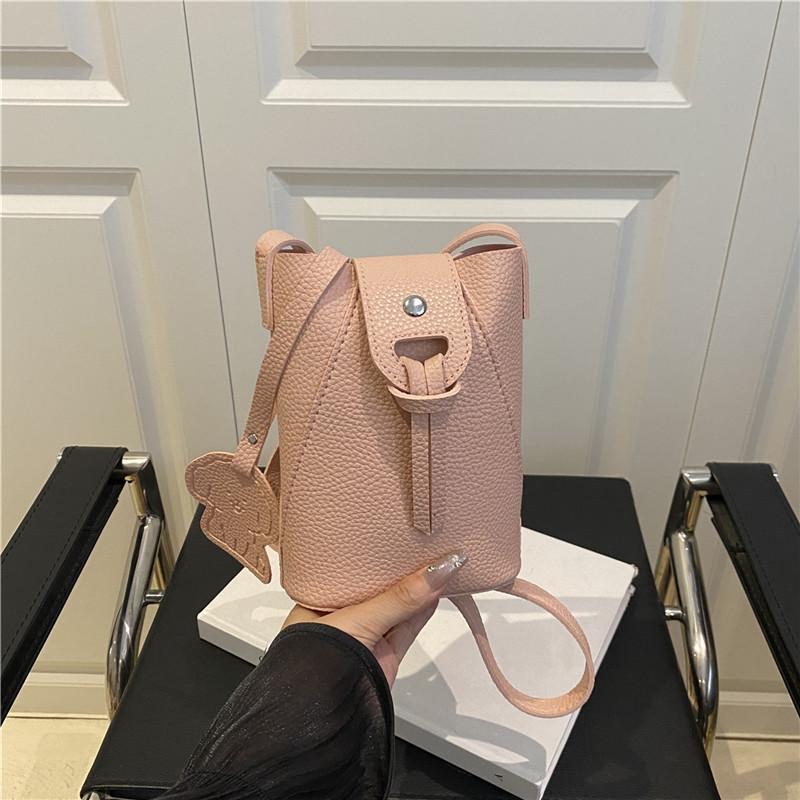 Small bag women's new trendy fashion bucket bag versatile shoulder bag crossbody mobile phone bag