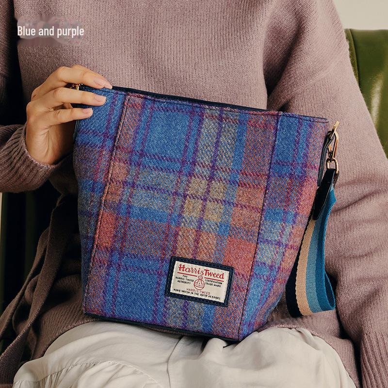 

Сумка-ведро Harris Tweed Fashion 2024: Женская коллекция осень/зима