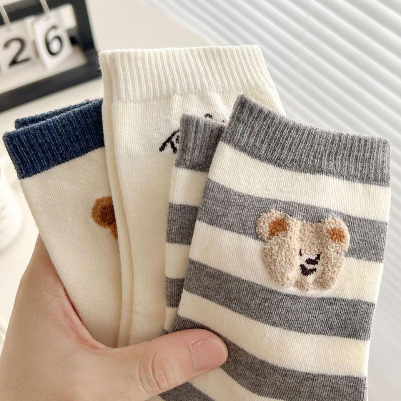 Boneless Socks for Women In Autumn and Winter, Cute Little Bear Mid-calf Socks, Trendy Long Calf Socks for Women
