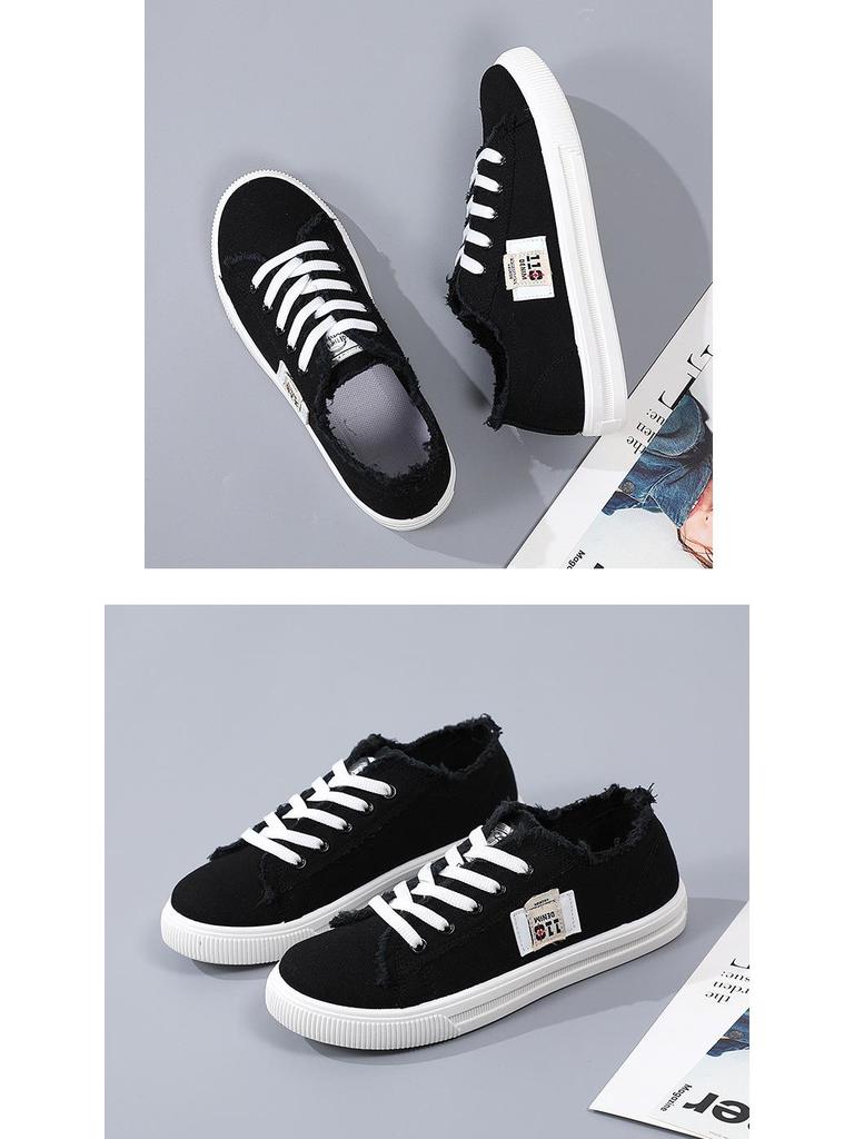 Women's Autumn Canvas Sneakers: White, Flat, Soft Sole, Plus Size, Versatile Fashion.