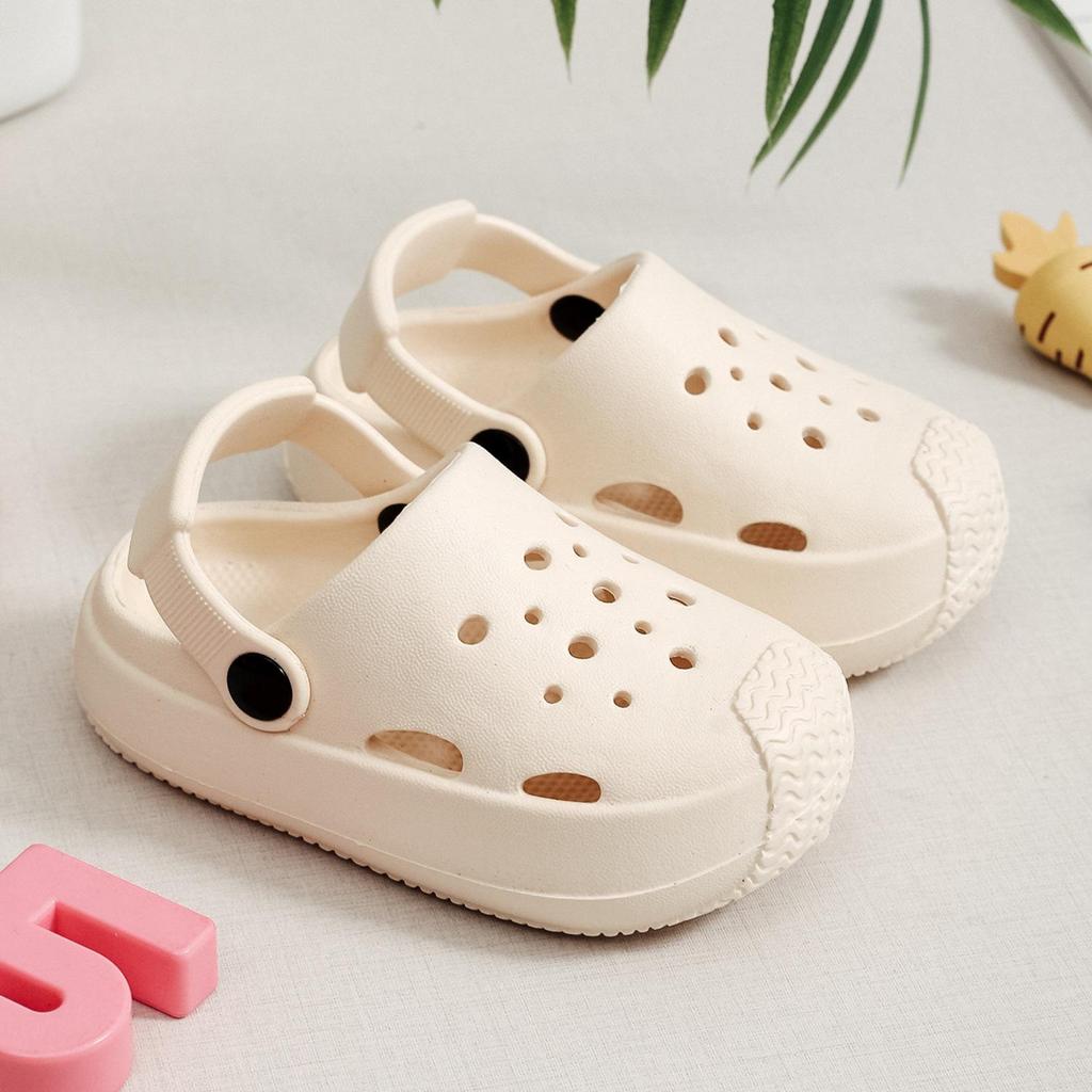 Children's Trendy Non-Slip Hole Sandals for Indoor/Outdoor Use