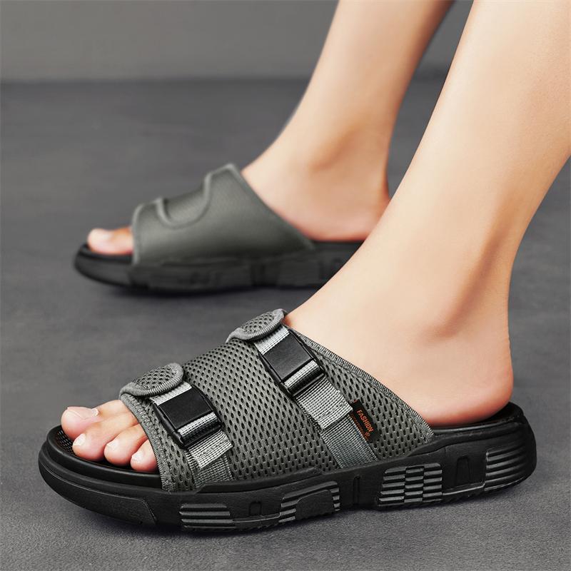 Summer Outdoor Men's Slippers Anti-slip Soft Slip-on Sandals Breathable Comfortable Casual Shoes Summer Designer Style Shoes
